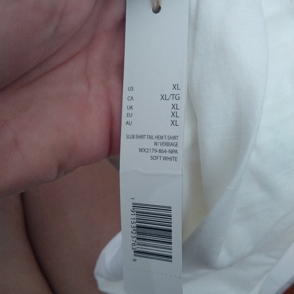 Rae Dunn PRIDE rainbow letters Tee Blousew/ Scrunchie, Size XL - Picture 5 of 6